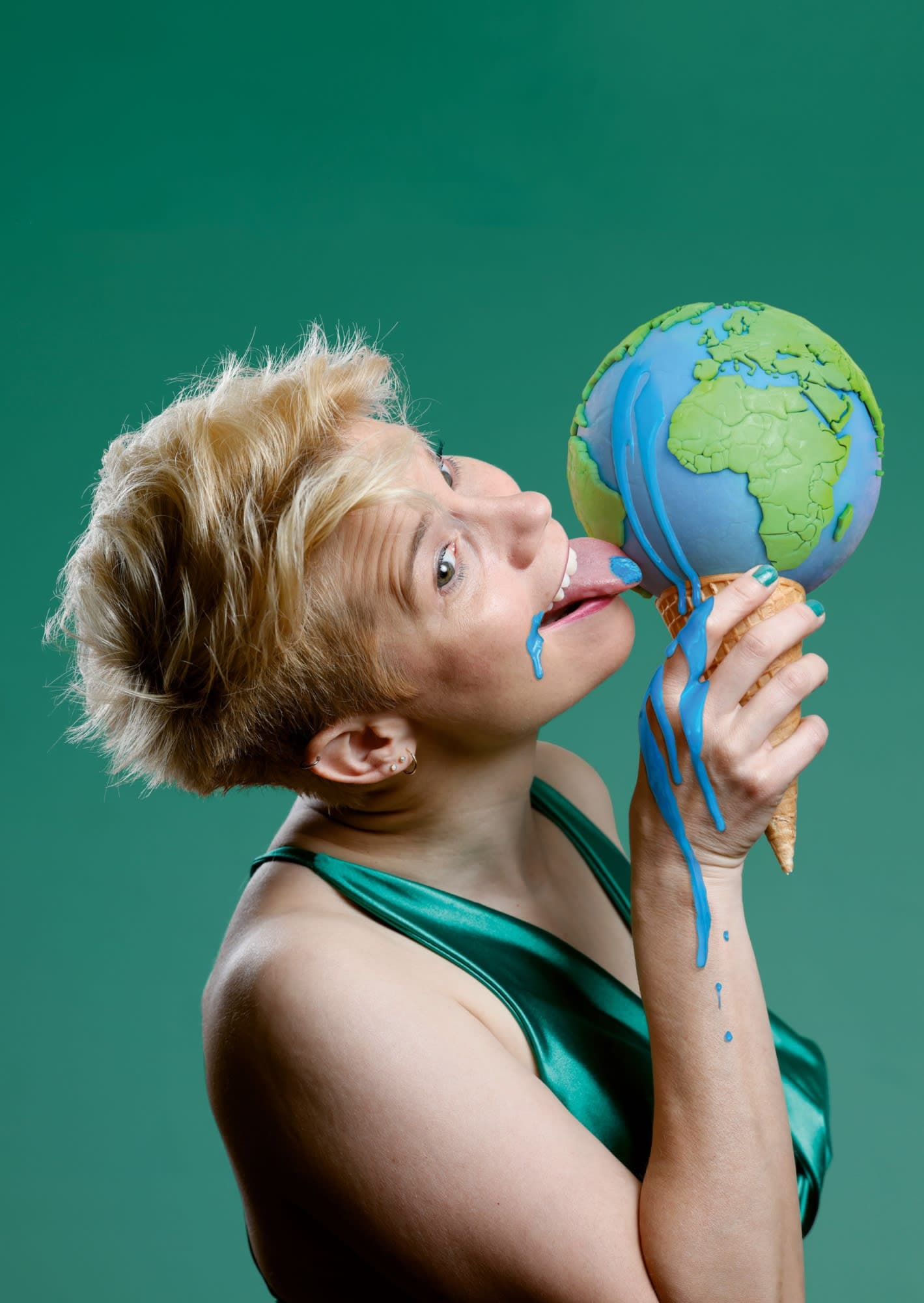 Nina Wägli: over & out